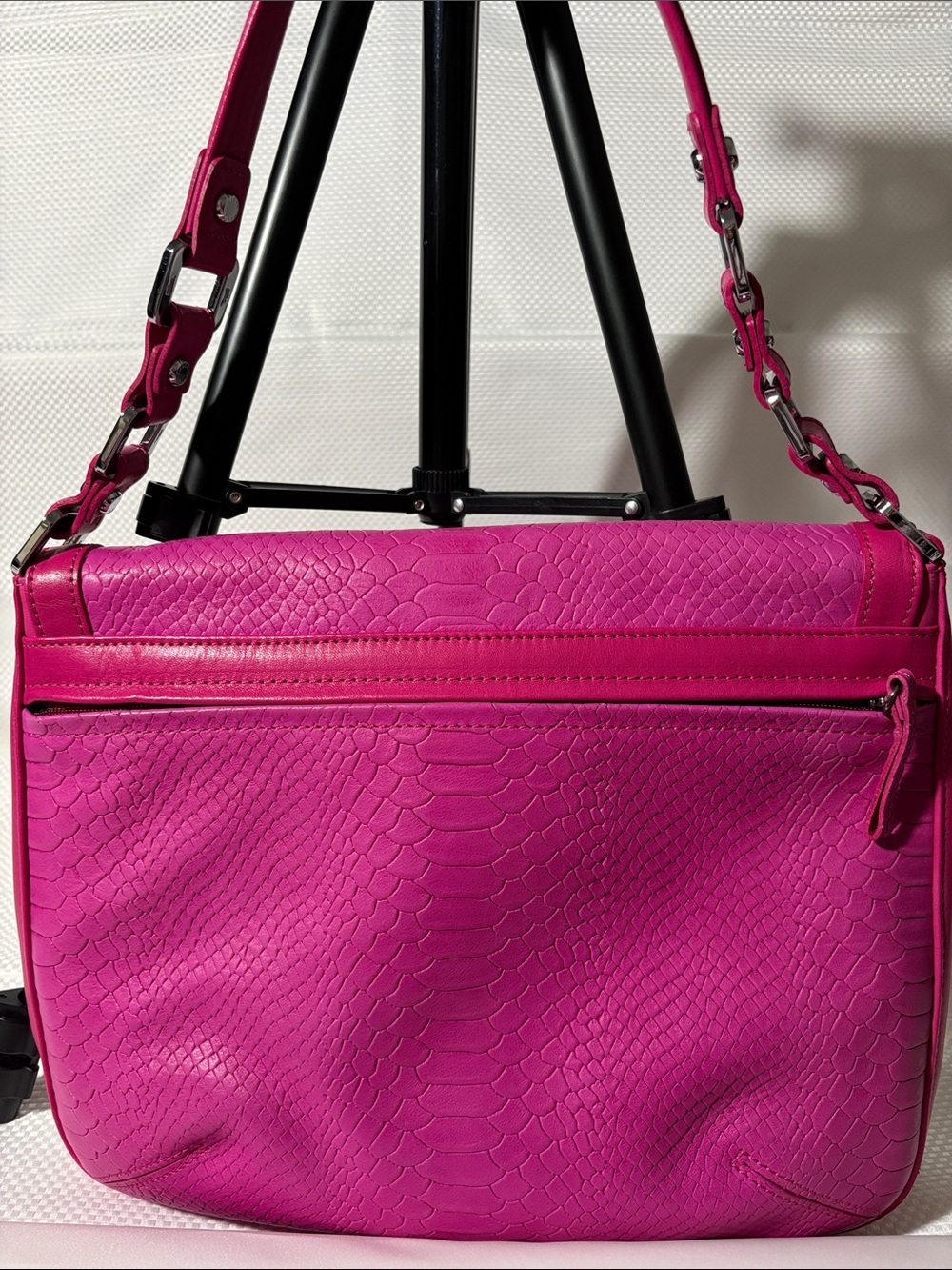 Longchamp Bright Pink Women's Shoulder Bag - Picture 3 of 9